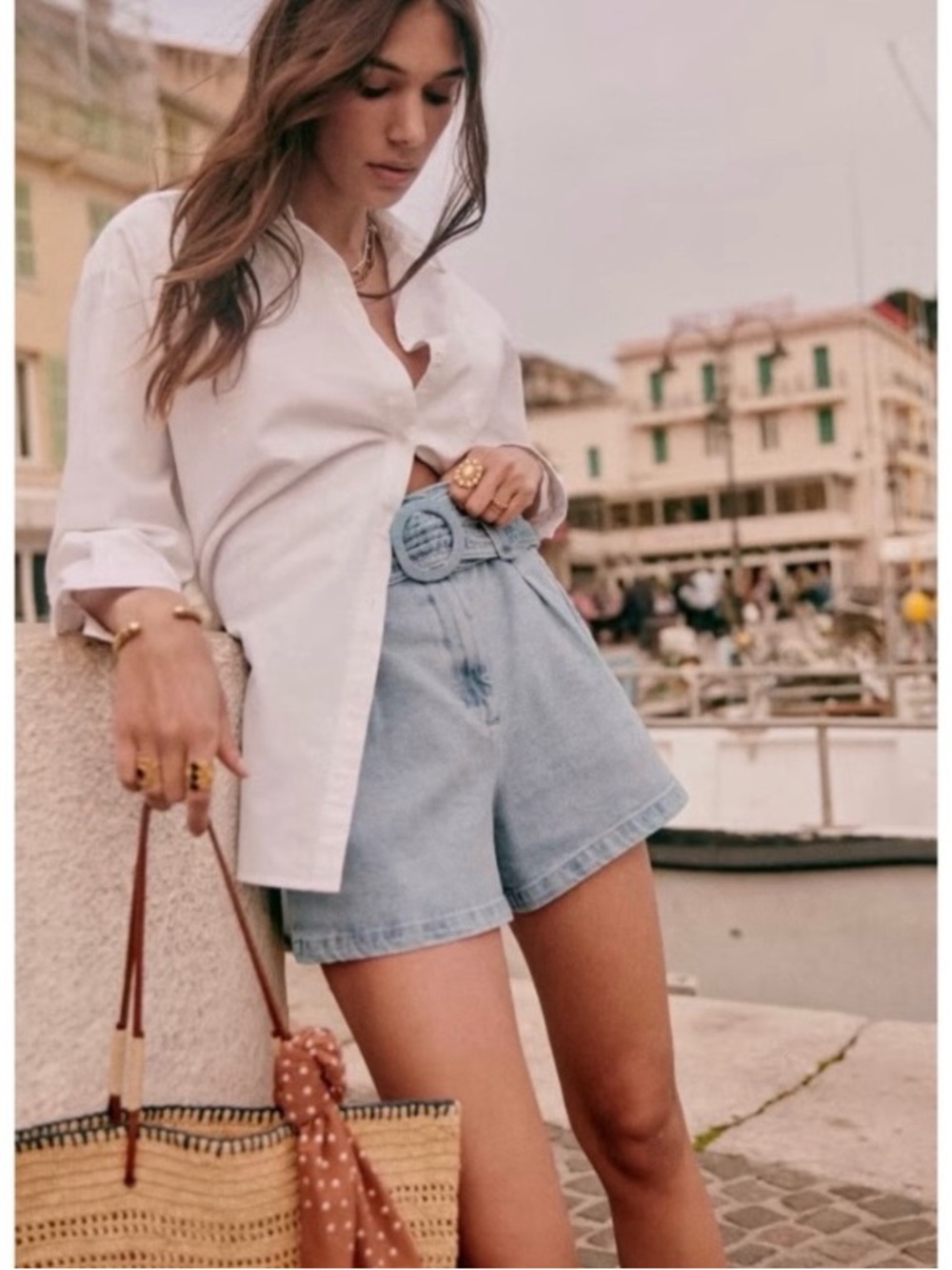 Sézane Deia High-Waist Light Wash Denim Shorts